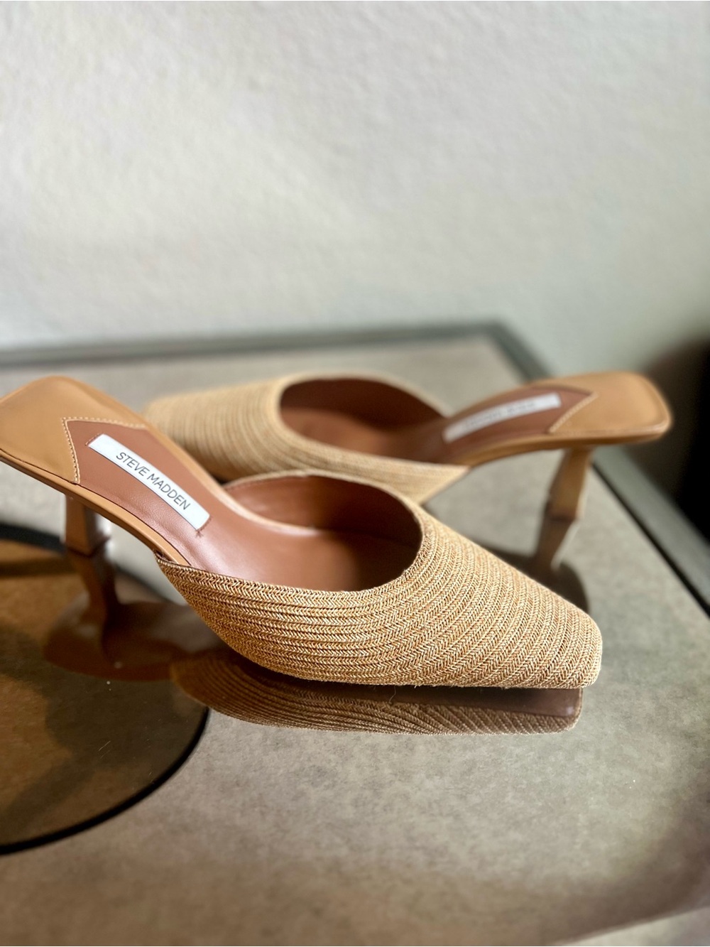 Steve Madden Tan Raffia Pointed-Toe Slip-On Mules Size 7.5/8